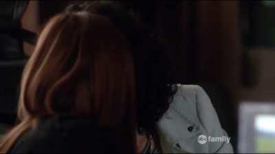 Haley Ramm & Aurora Perrineau (Chasing Life - s02e03 #Scene02)