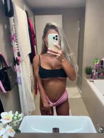 Co si mám sundat jako první? 😍