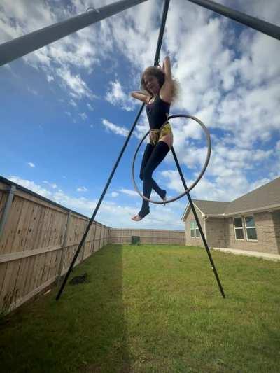 Anyone else tried this drop? It hurts but it’s hella fun!🤸‍♀️