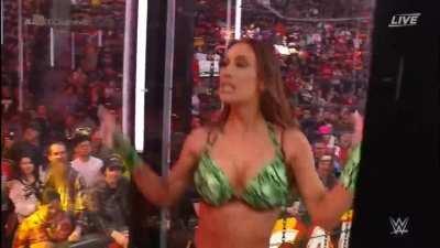 Oh look, 'Mella loses again!