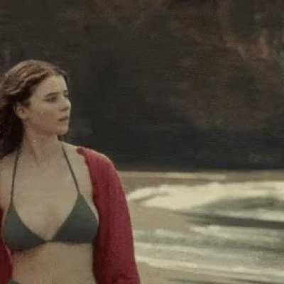 Thomasin mckenzie jiggling tits