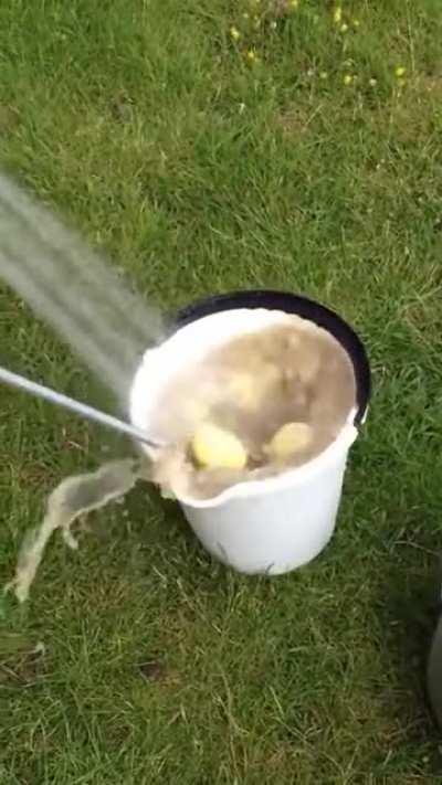 How to peel a lot of potatoes the fast way.