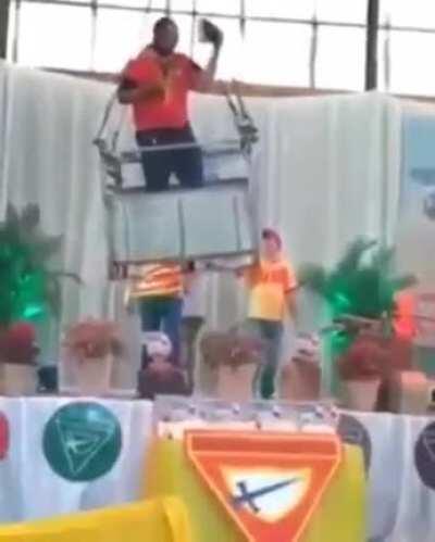 Glória nas alturas!