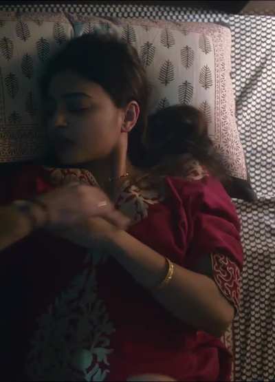 Radhika Apte [Saali Mohabbat]