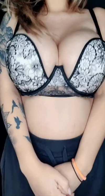 22[F4M][Snap][evajully16]😊😊I put my on auto-reply so who gives me an upvot will get instantly a nude and surprise