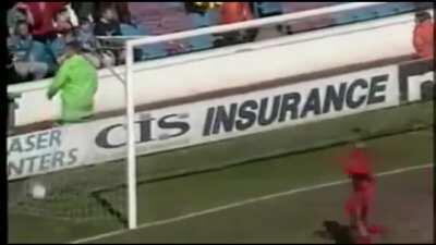 I wanna goal too.......wait.