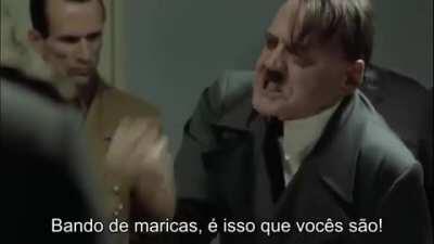 Bolsonaro e equipe ao receberam a notícia da vacina