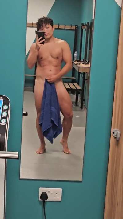 [Self] Feeling good after the gym 🏋️‍♂️