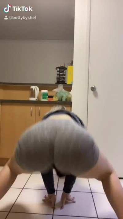 God her ass is amazing.