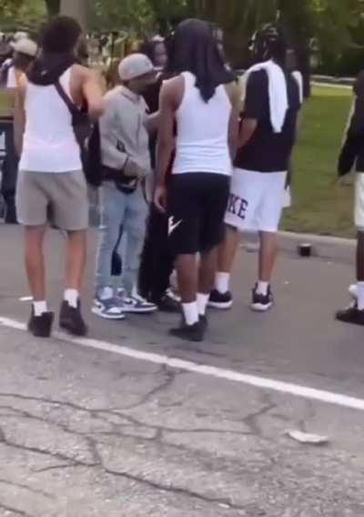 Opps finally run into each-other at Caribana and start pump faking