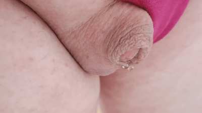 Can I give you a golden clitty shower 🚿😜👅