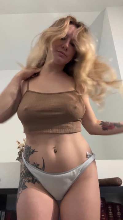 It’s so fun to tease without bra..