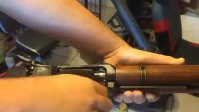 How the gun sounds like when it's empty😂