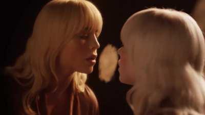 Promotional video for her perfume 'eilish' ! (Already sold out!!)