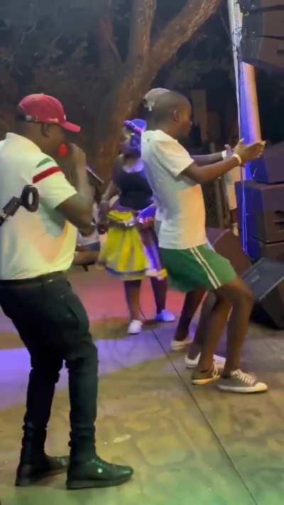 Is this the male definition of twerking?