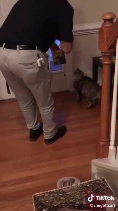 WCGR, Teaching a chonky boi how to say 