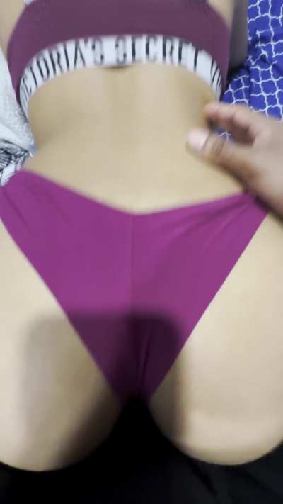 Lemme bounce on it😋😫