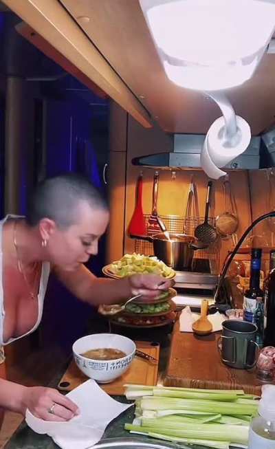 In the RV meal prepping