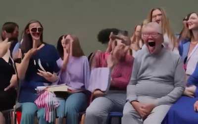 Holy shit this has some Grey Leno vibes