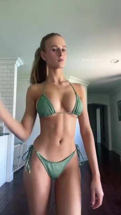 irtr favorite red head