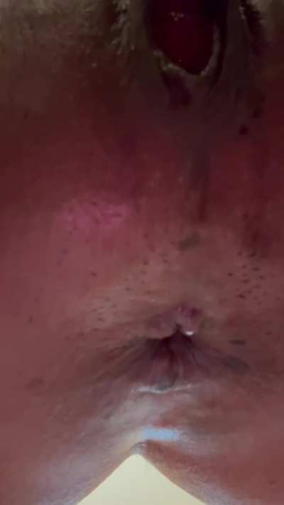 My Thai wife’s sexy fart 💨 