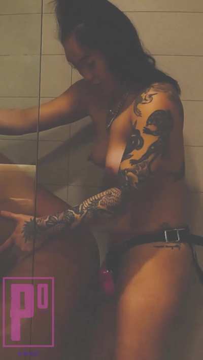 Good sluts get rewarded with big dicks