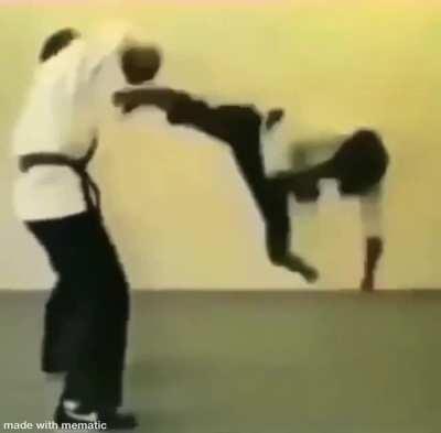 General Abe Monkey training for monke revolution 🐒😍