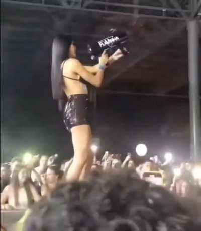 i bet she likes seeing confetti