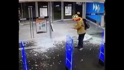 Andrea enters a room