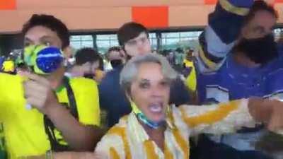 O Apocalipse zumbi já está acontecendo! Confira: