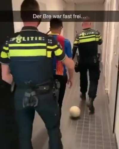 To be stubborn with police.