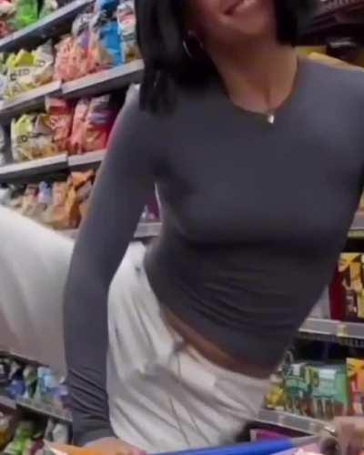 Mommy’s tits all jiggly