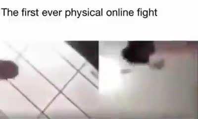 xqc whenever he join a broadcast