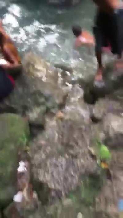 if you want someone to take a photo of you - NSFL