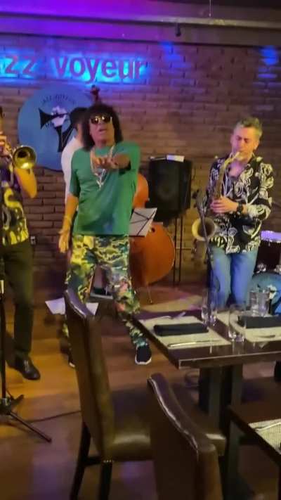 ¿Quien se ha tomado todo el wine?