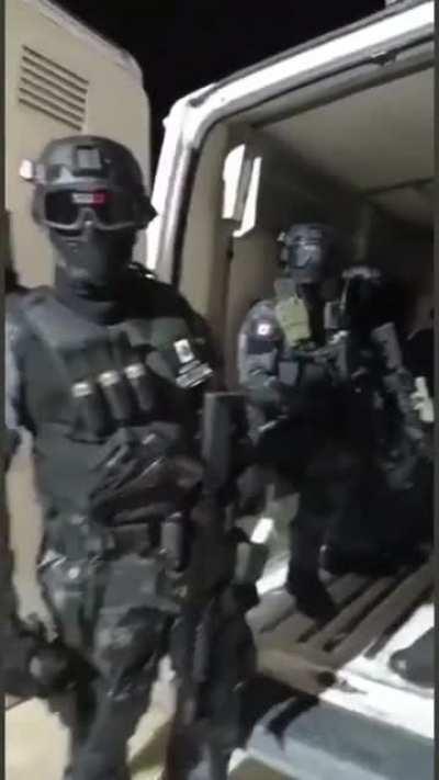 Se ven intimidates, hasta que los escuchas hablar.