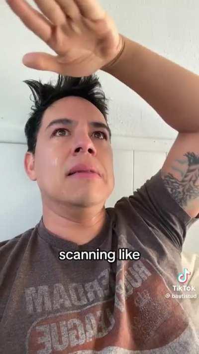 Kids spotting their parents in a crowd