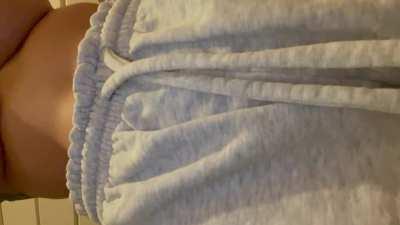 25[F4A ]Arrows up upv*te that if I make your cock hard Snpcht: miarixe