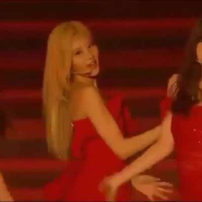 Sana Heart shaker 💘