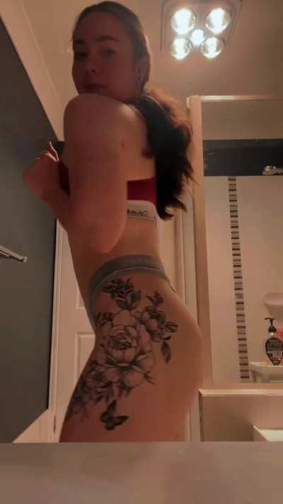 I like making my ass bounce