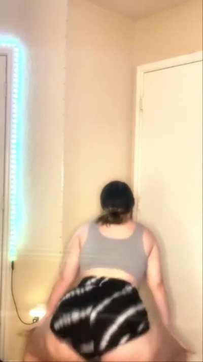 White Girl Got a Monkey ! 