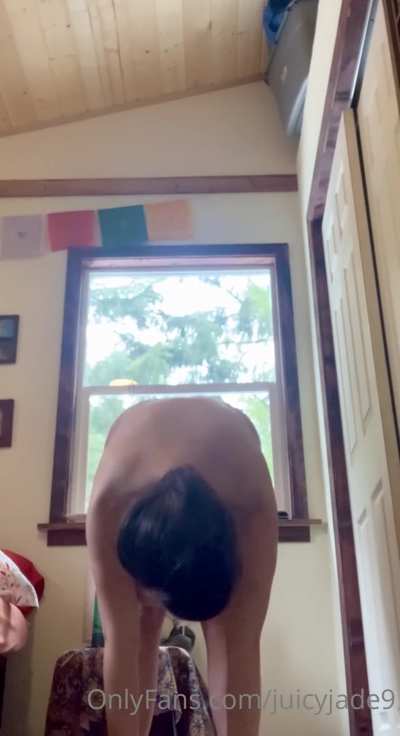 Morning stretch 🍈🍈