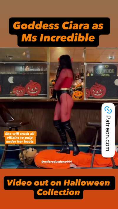Halloween Trample at the bar