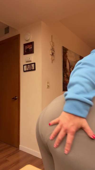 I wish you could sniff my ass 💨 for realz! 😈