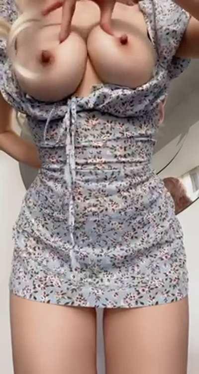 The proof I don’t wear a bra 😇💗