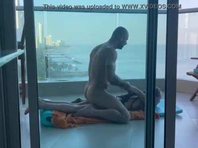 Never date a chiropractor