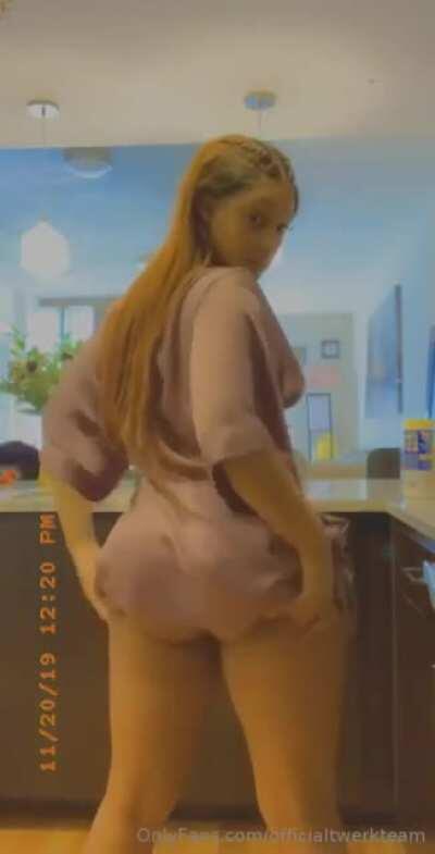 Latest OnlyFans post...shit wack