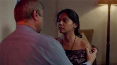 Usha Jadhav hot scene (Bare back, lip kiss, navel kiss)