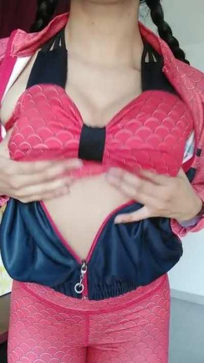 Perfect outfit for concealing my lemons