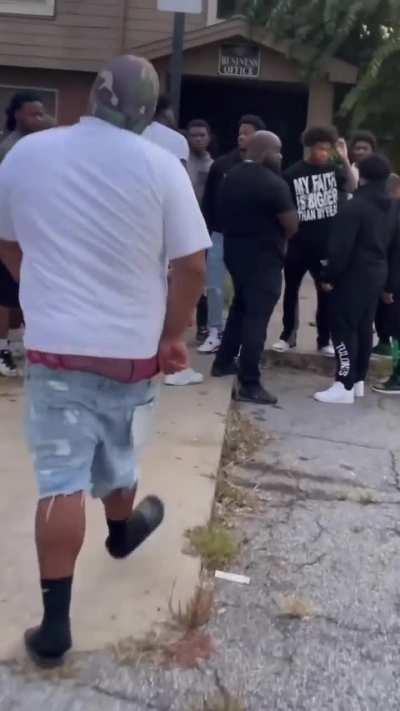 4L means 4L some of you deo niggas ain’t standing on BUISNESS 😤